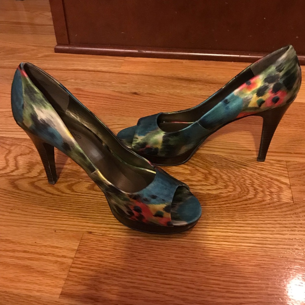 The Perfect Heel to Accessorize a LBD